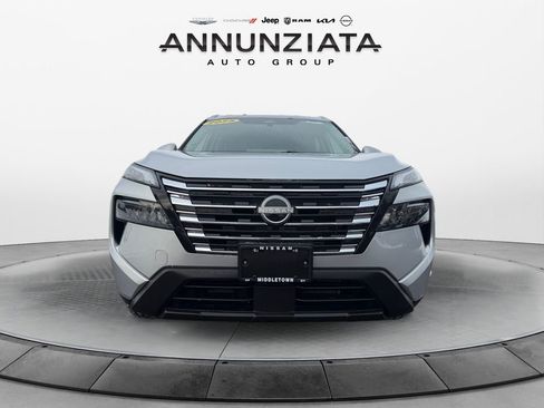 Certified 2025 Nissan Rogue SV w/ SV Premium Package image 8