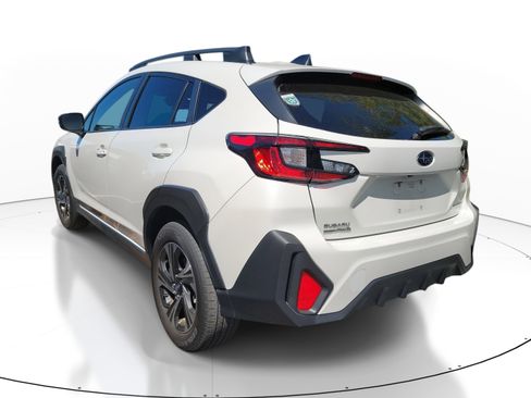 Used 2024 Subaru Crosstrek 2.0i Premium image 3