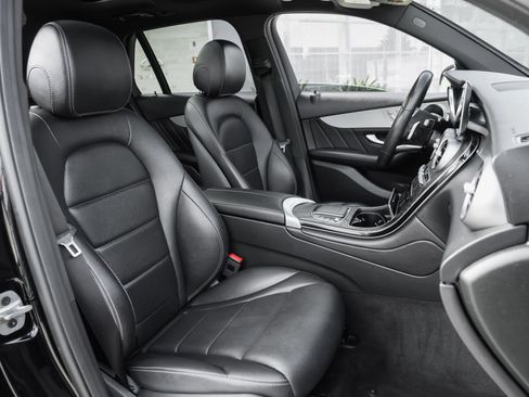 Used 2022 Mercedes-Benz GLC 300 image 42