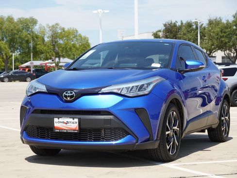 Used 2022 Toyota C-HR XLE FWD image 4