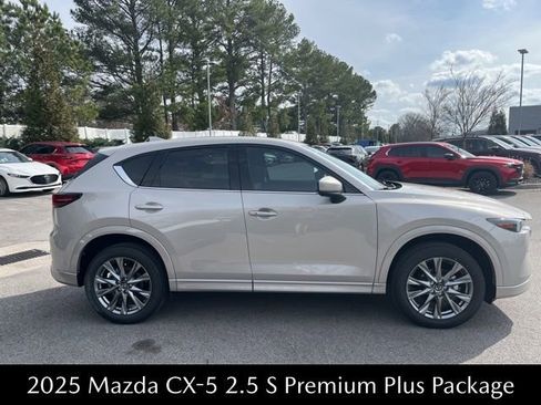 New 2025 MAZDA CX-5 AWD 2.5 S w/ Premium Plus Pkg image 3
