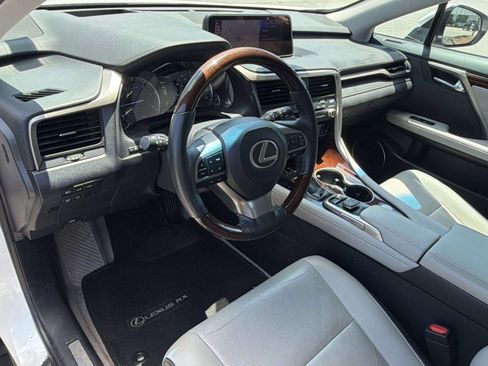 Used 2018 Lexus RX 350 FWD w/ Premium Package image 4