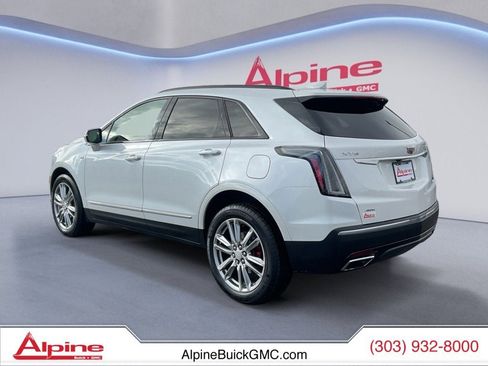 Used 2023 Cadillac XT5 Sportv image 3
