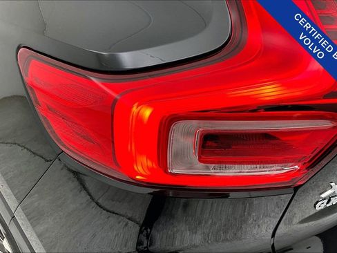 Used 2023 Volvo XC40 B5 Plus w/ Protection Package Premier image 40