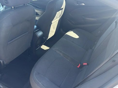 Used 2017 Chevrolet Cruze LT w/ Convenience Package FWD image 12