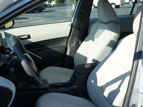 Used 2026 Toyota Corolla Cross L FWD image 19