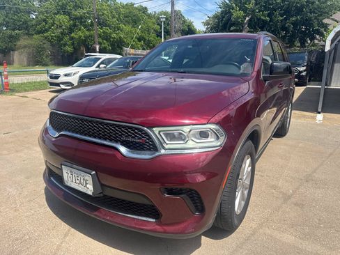 Used 2023 Dodge Durango SXT RWD image 2
