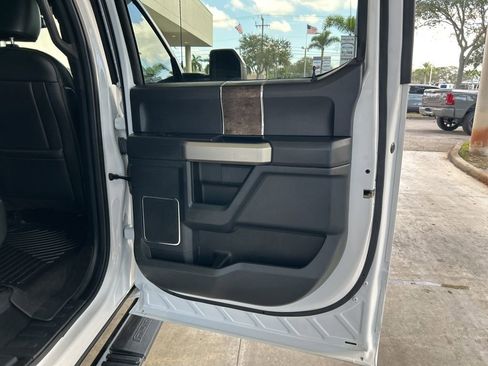 Used 2022 Ford F250 Lariat w/ Lariat Ultimate Package image 31