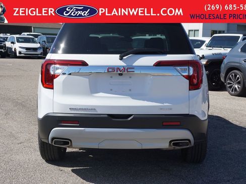 Used 2023 GMC Acadia SLT w/ Preferred Package AWD/4WD image 4