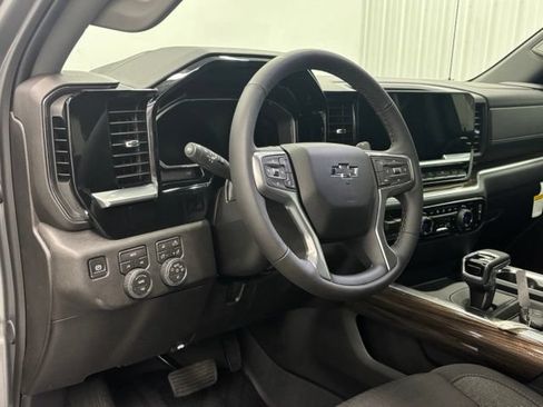 New 2026 Chevrolet Silverado 1500 RST w/ Dark Appearance Package AWD/4WD image 17