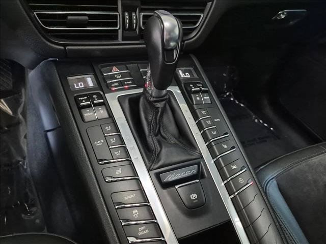 Used 2019 Porsche Macan AWD/4WD image 13