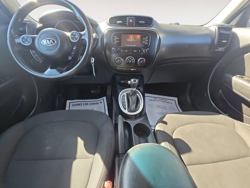 Used 2019 Kia Soul FWD image 14