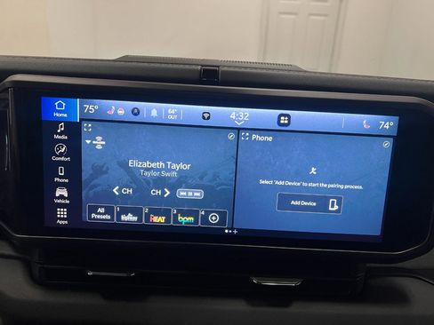 Used 2025 Jeep Wrangler Unlimited Sahara image 44