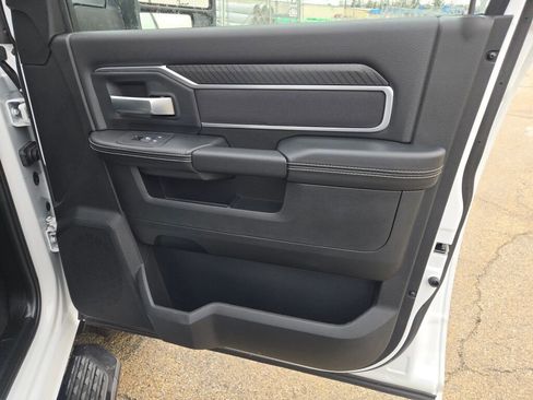Used 2025 RAM 2500 Big Horn image 6
