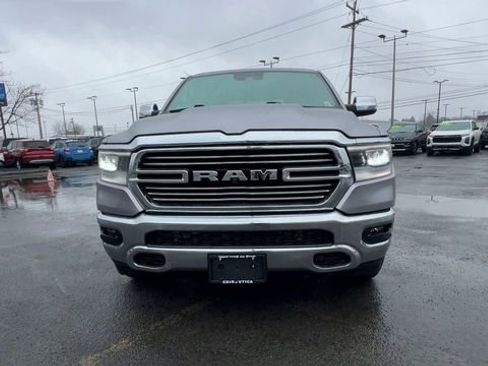 Used 2023 RAM 1500 Laramie AWD/4WD image 3