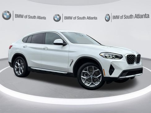 Certified 2025 BMW X4 xDrive30i w/ Premium Package AWD/4WD image 2