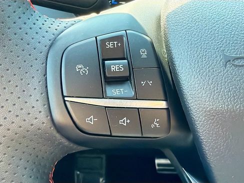 Used 2024 Ford Escape ST-Line w/ Tech Pack #1 AWD/4WD image 12