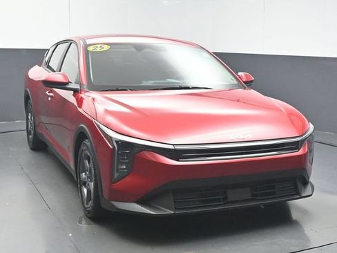 Used 2025 Kia K4 FWD image 2