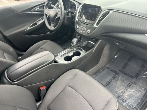 Certified 2024 Chevrolet Malibu LT FWD image 11