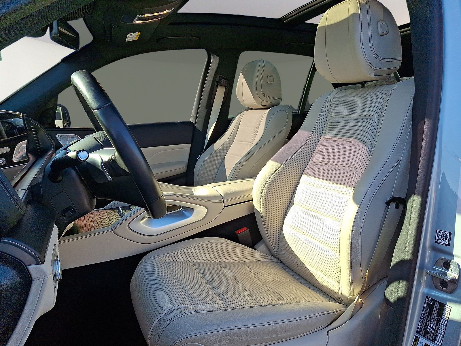 Used 2024 Mercedes-Benz GLE 350 4MATIC image 9