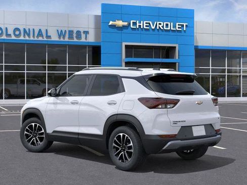 Used 2026 Chevrolet TrailBlazer LT w/ LPO, Blackout Package AWD/4WD image 5