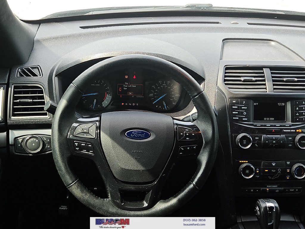 Used 2018 Ford Explorer XLT FWD image 9