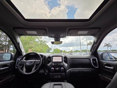 Used 2021 GMC Sierra 1500 Denali w/ Denali Ultimate Package AWD/4WD image 24