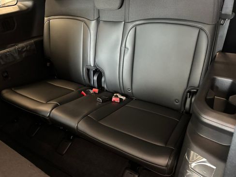 New 2027 Kia Telluride LX FWD image 11