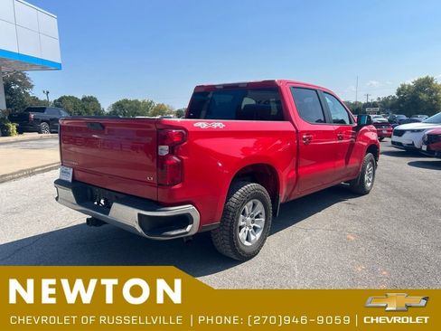 Used 2022 Chevrolet Silverado 1500 LT AWD/4WD image 14