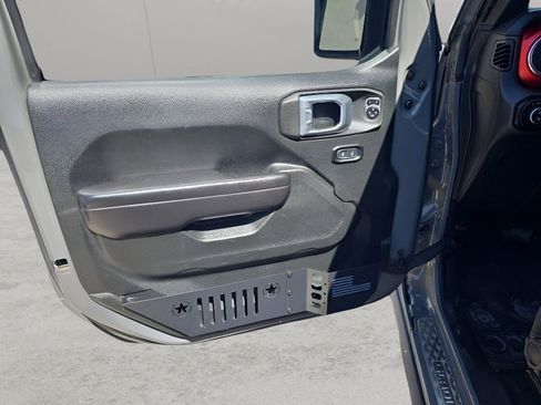 Used 2021 Jeep Gladiator Rubicon w/ LED Lighting Group AWD/4WD image 33