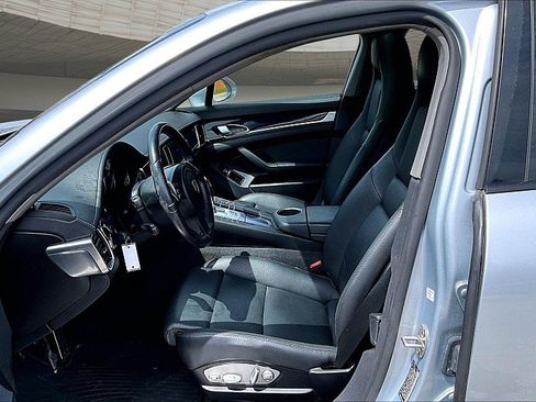 Used 2016 Porsche Panamera S RWD image 21