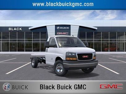 New 2025 GMC Savana 3500 w/ Power Convenience Package