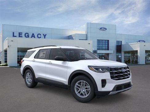 New 2026 Ford Explorer Active RWD image 7