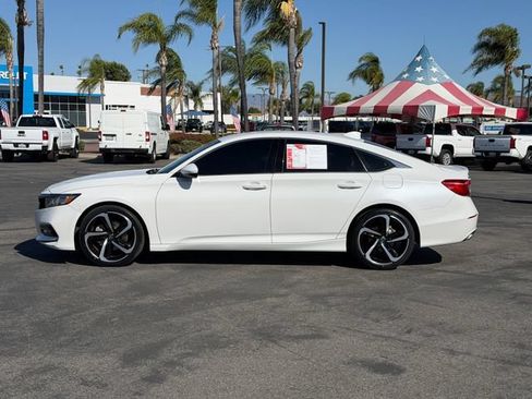 Used 2018 Honda Accord Sport image 9