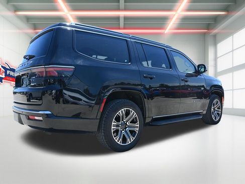 Used 2024 Jeep Wagoneer Series II w/ Flexible Seating Group AWD/4WD image 3