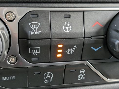 New 2026 Jeep Wrangler Unlimited Sahara AWD/4WD image 23