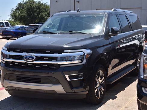 Certified 2024 Ford Expedition Max Limited RWD image 2