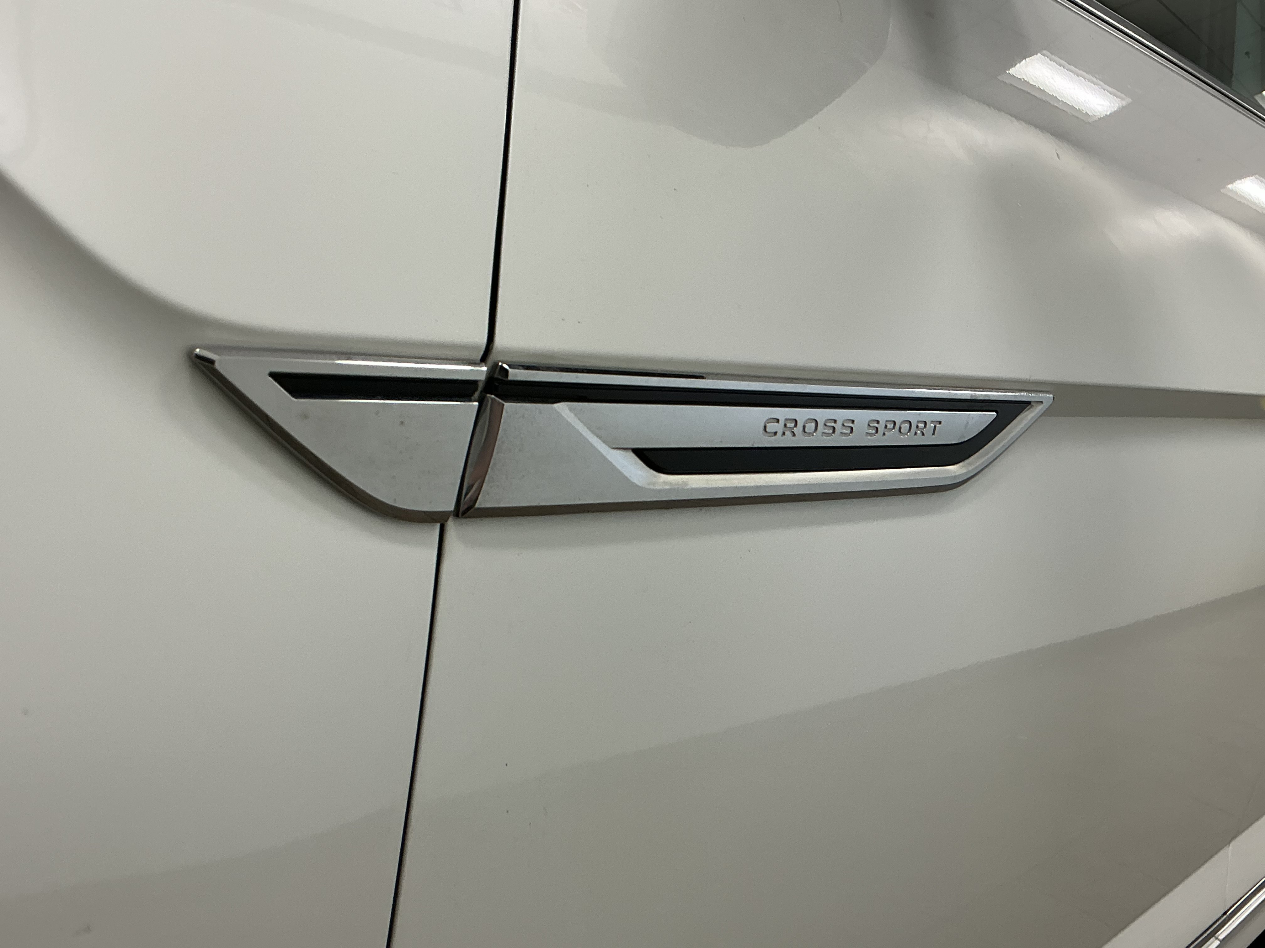 Used 2024 Volkswagen Atlas Cross Sport SEL Premium R-Line AWD/4WD image 14