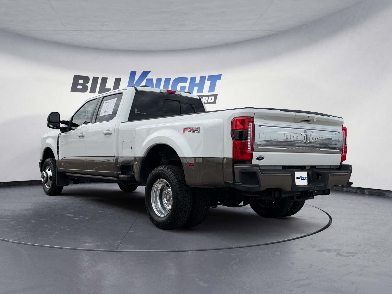 Certified 2026 Ford F350 King Ranch AWD/4WD image 3