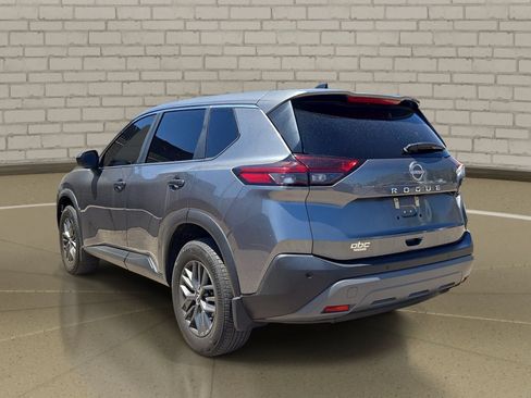 Used 2023 Nissan Rogue S FWD image 7