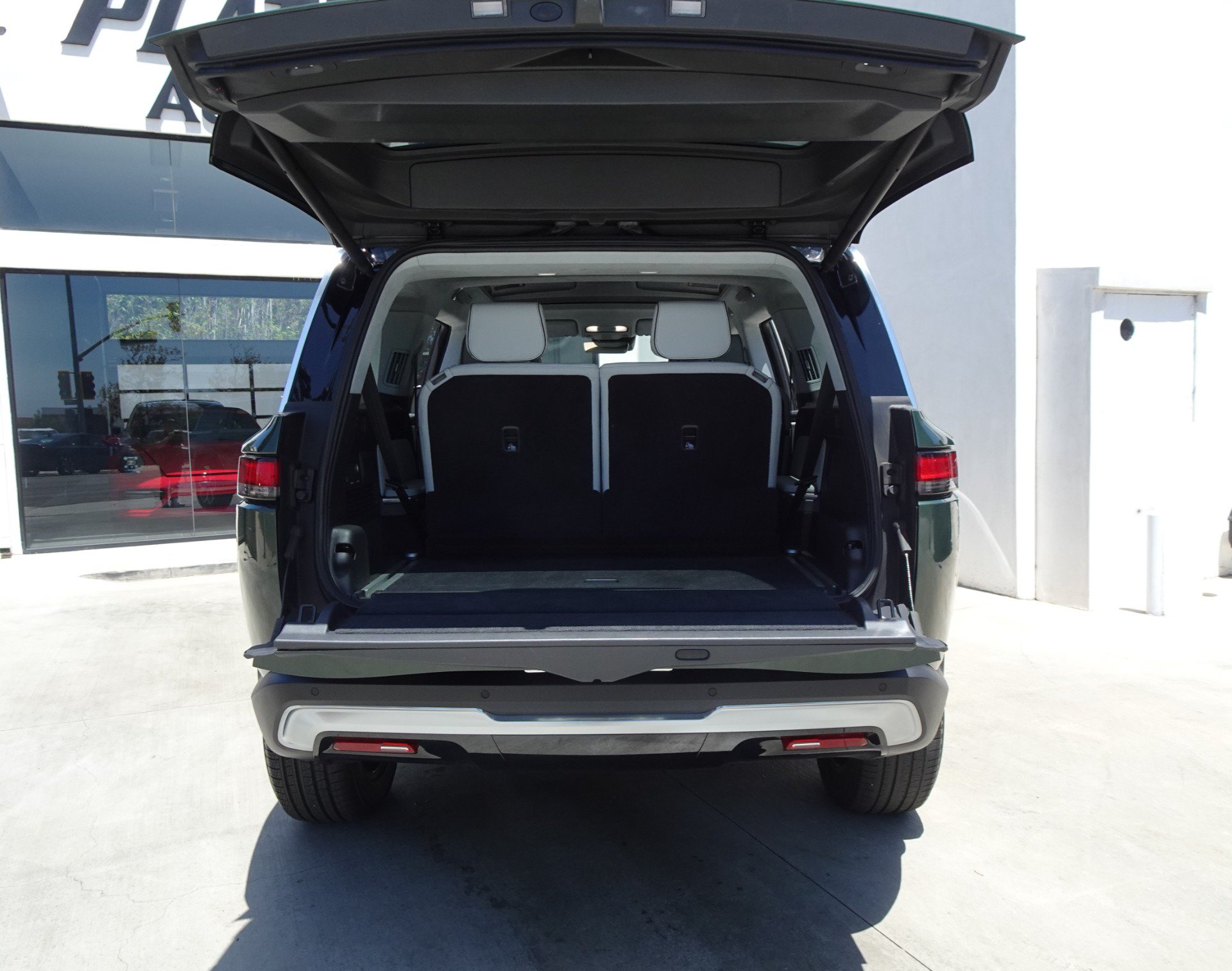 Used 2024 Rivian R1S Adventure Quad AWD/4WD image 7