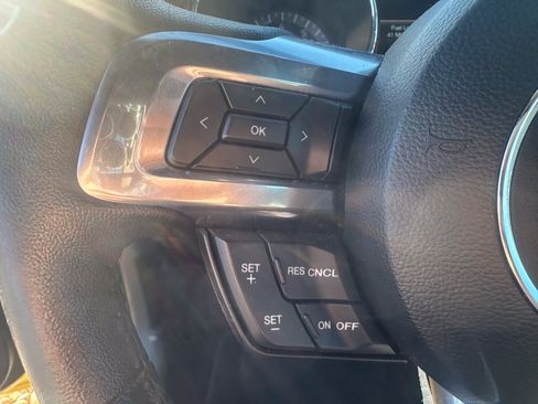 Used 2017 Ford Mustang GT Premium RWD image 15
