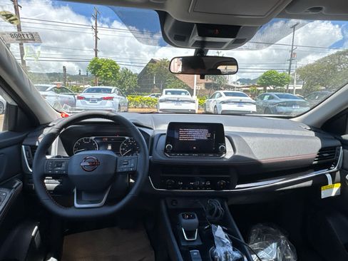 New 2026 Nissan Rogue SV AWD/4WD image 8