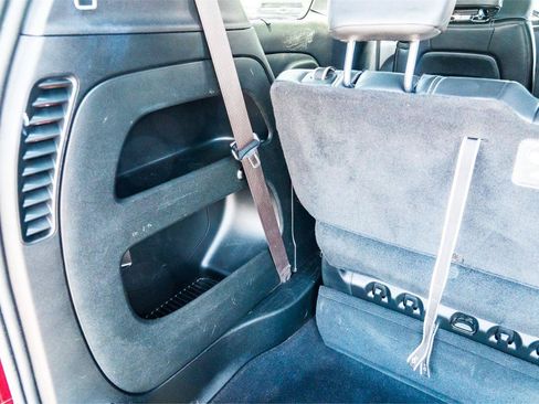 Used 2019 Chrysler Pacifica Touring-L FWD image 29