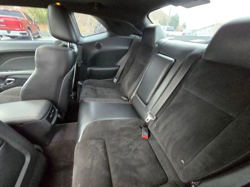 Used 2017 Dodge Challenger R/T Scat Pack w/ Leather Interior Group image 10