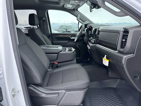 Certified 2025 GMC Sierra 2500 SLE w/ SLE Convenience Package image 10