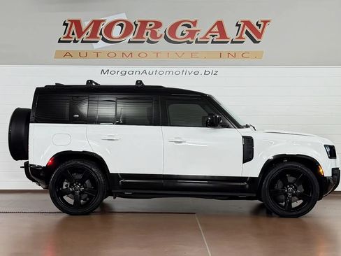Used 2024 Land Rover Defender 110 X-Dynamic SE AWD/4WD image 2