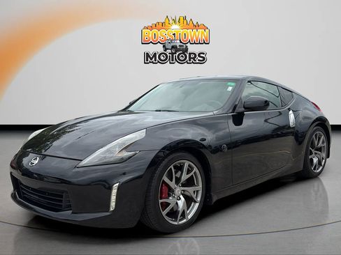 Used 2014 Nissan 370Z Touring w/ Sport Package RWD image 1