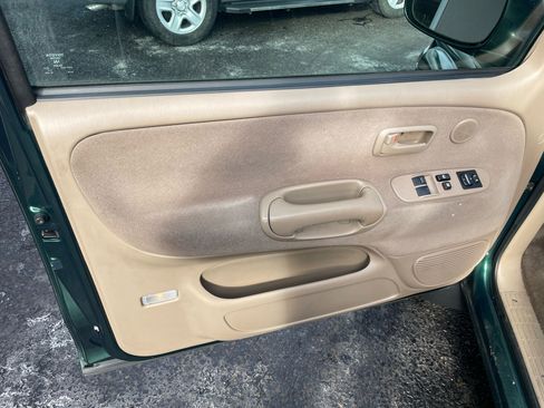 Used 2004 Toyota Tundra SR5 image 25