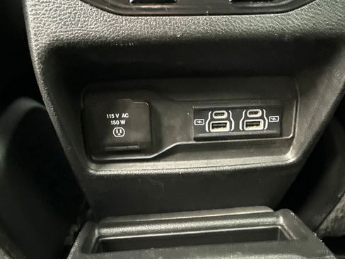 Used 2023 Jeep Grand Cherokee L Limited AWD/4WD image 24
